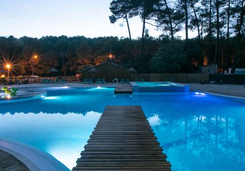 Piscine du camping Mimizan Lac